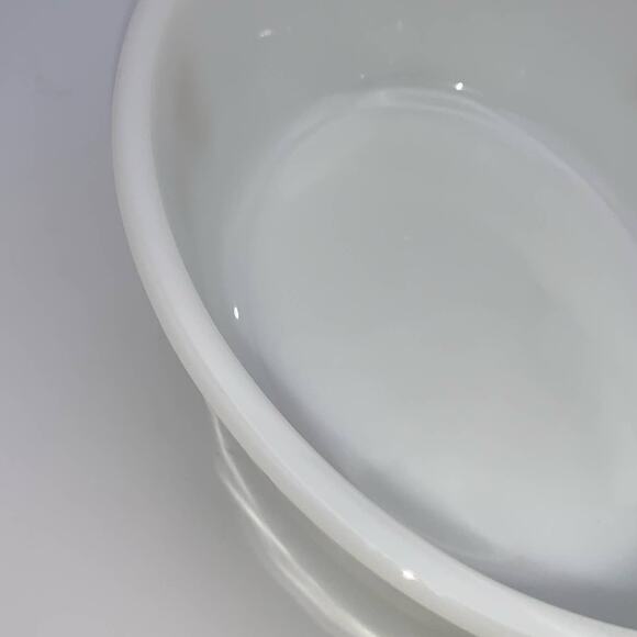 Anchor Hocking Fire-King Golden Wheat 1-1/2 Quart 467 Milk Glass Baking Dish - Picture 7 of 8